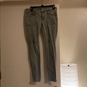 American Eagle super cute green jeans